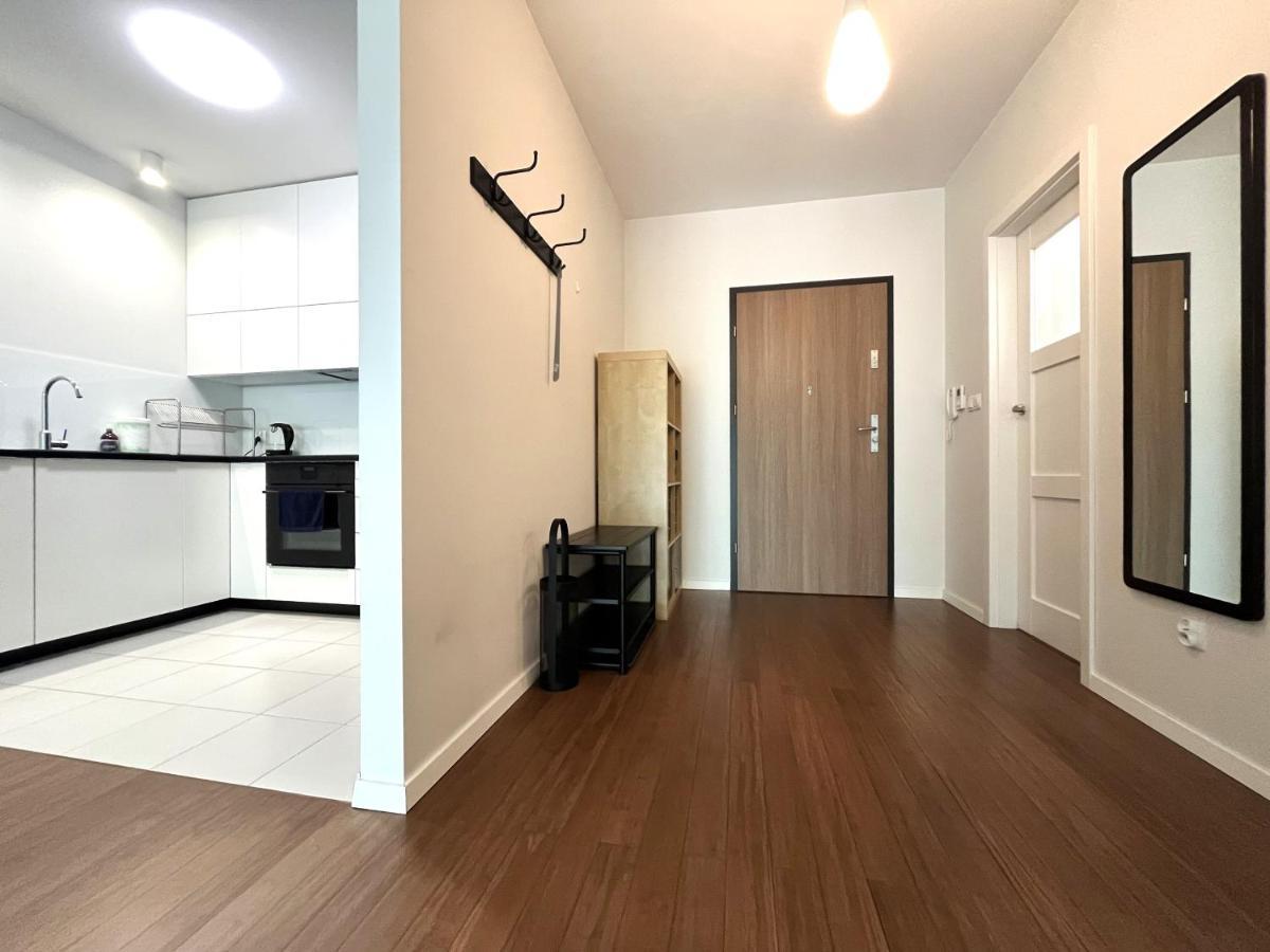 Dmowskiego 17F - Self Check-In 20H Apartment วรอตซวาฟ ภายนอก รูปภาพ